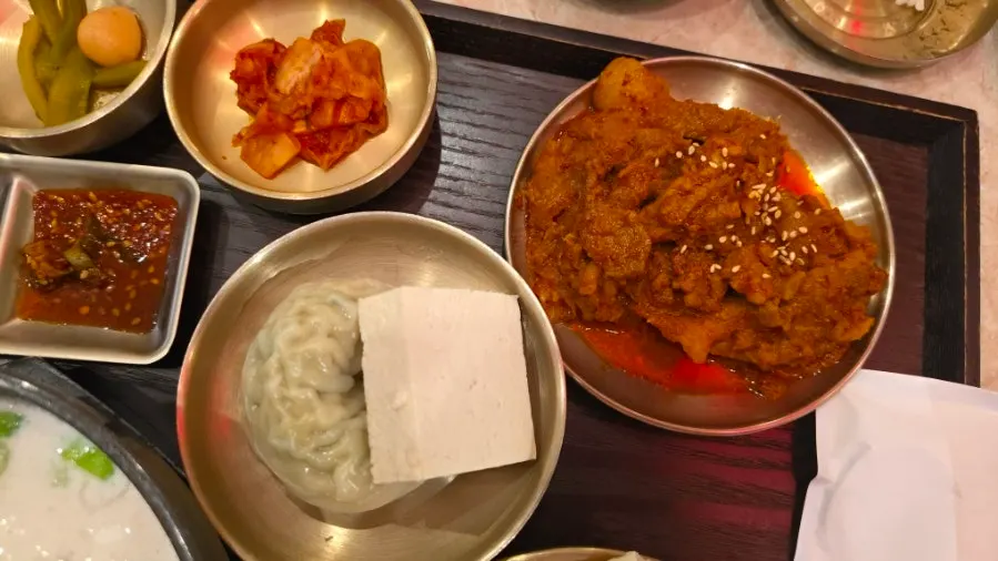 Side dish plates served with the set meal