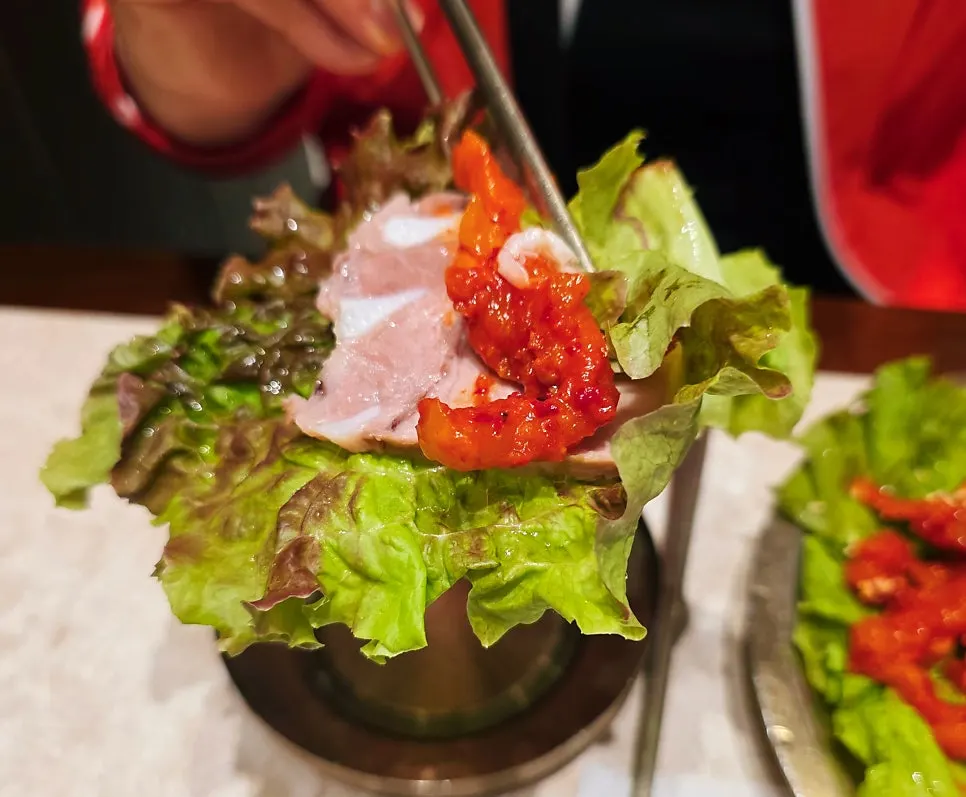 Thinly sliced bossam pork from Hantiok