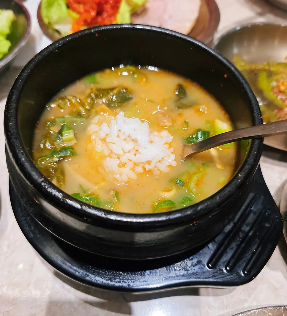 Close-up of the light broth in andong gukbap