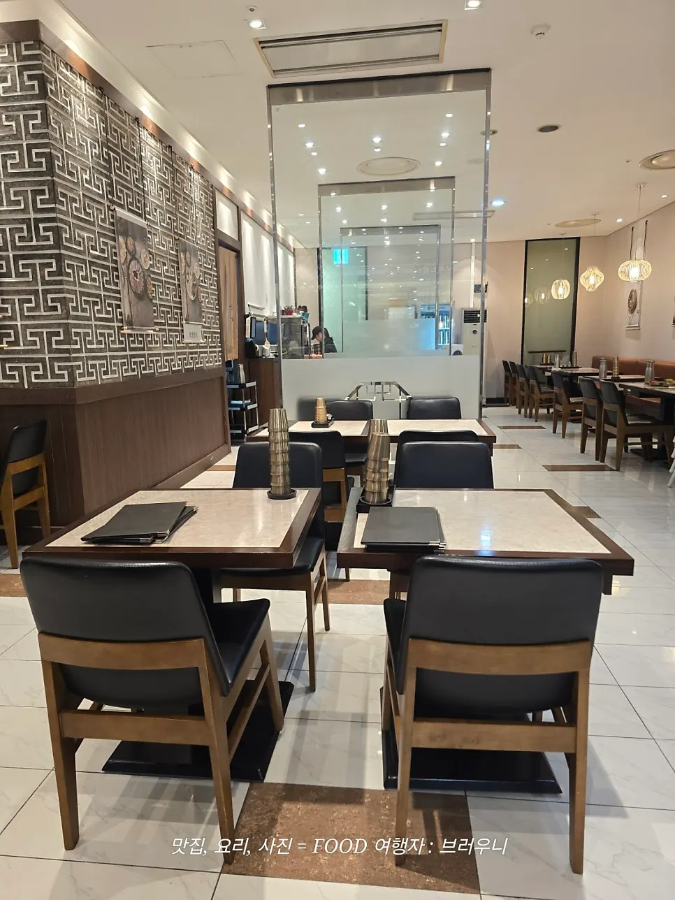 Calm seating area at Hantiok