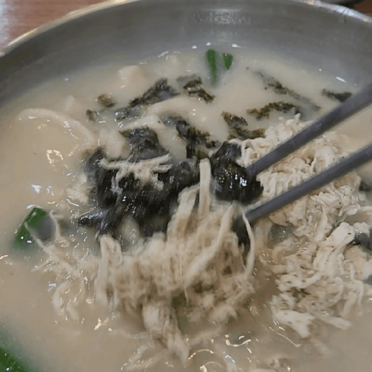 Dak kalguksu and dak gomtang set for two