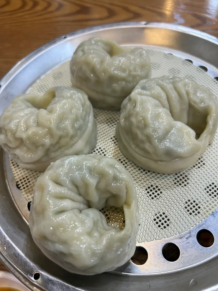 닭칼국수 미니수육 왕고기만두 한 상