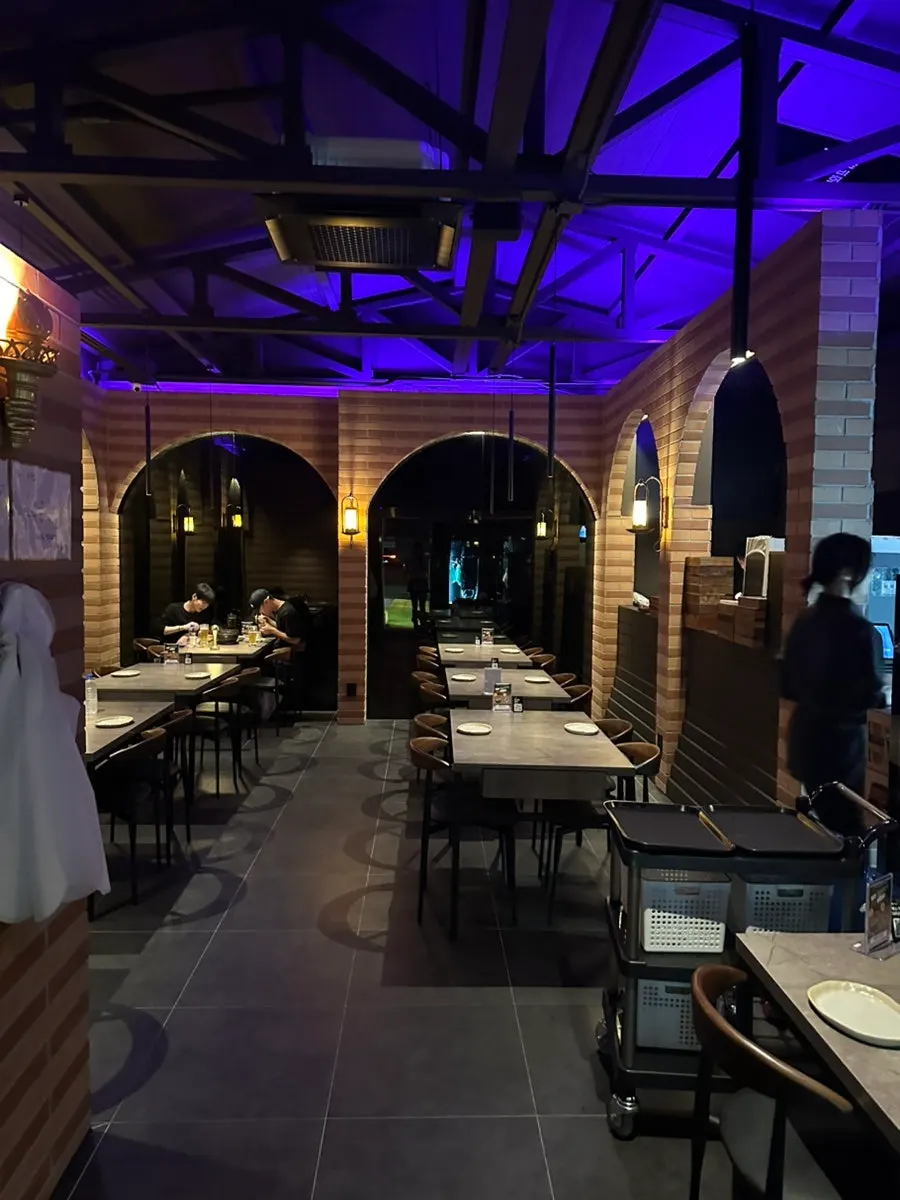Entering the Titan Hapjeong interior