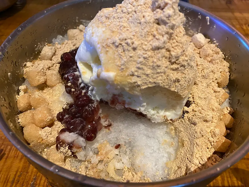 Truffle jjapaguri mixed together