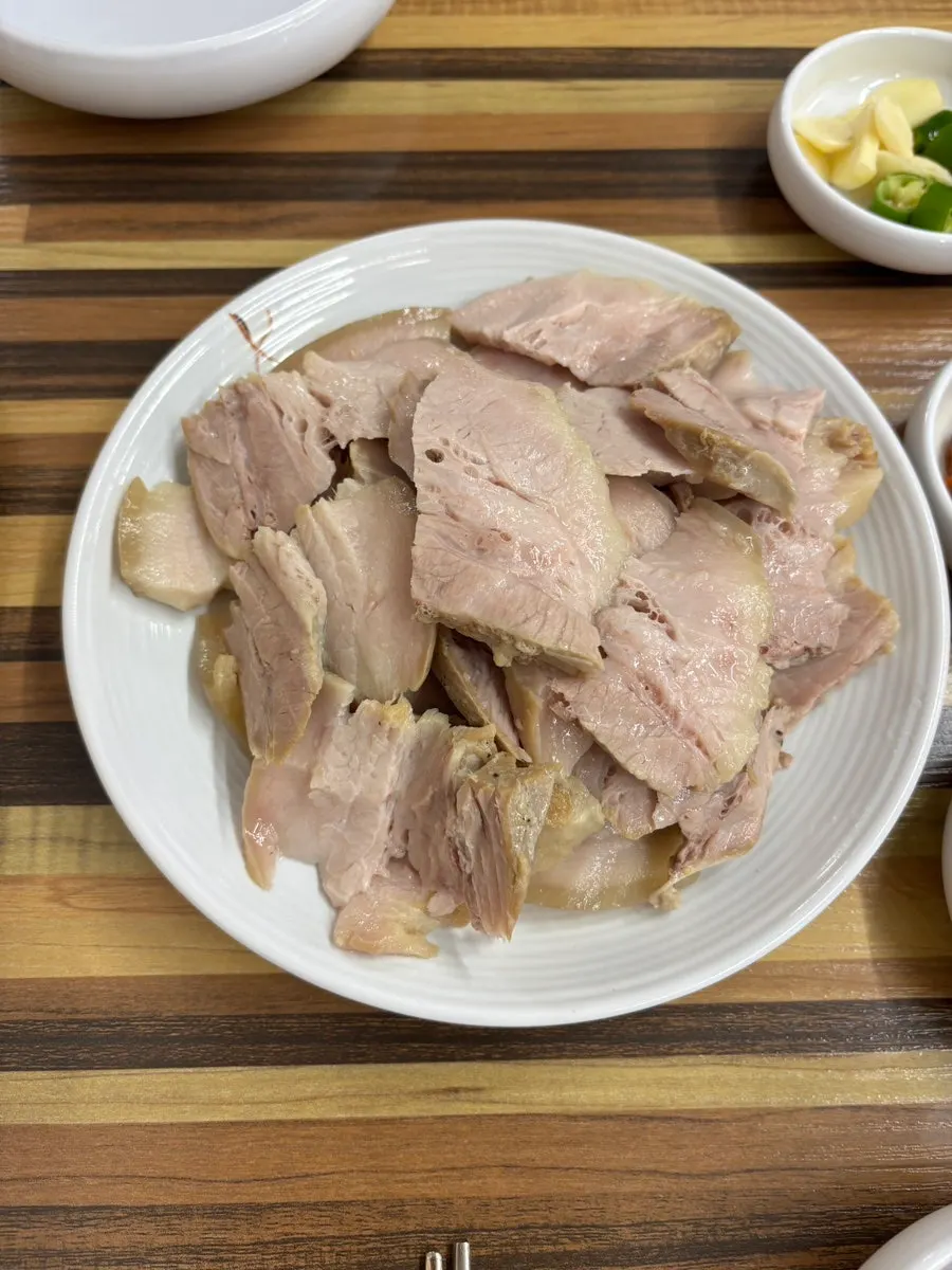 Generous serving of bossam suyuk