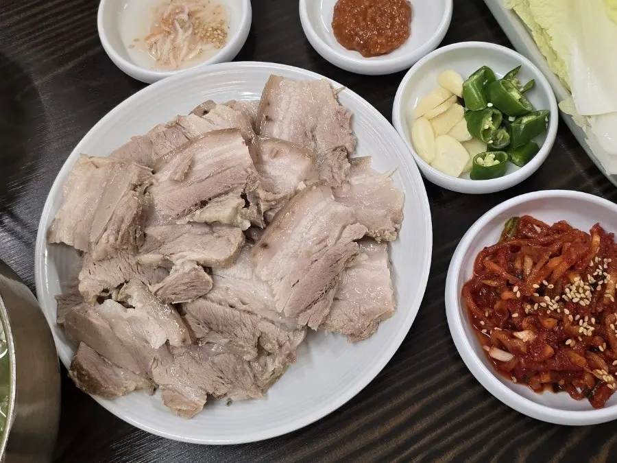 A bottle of Bongpyeong makgeolli with a cup