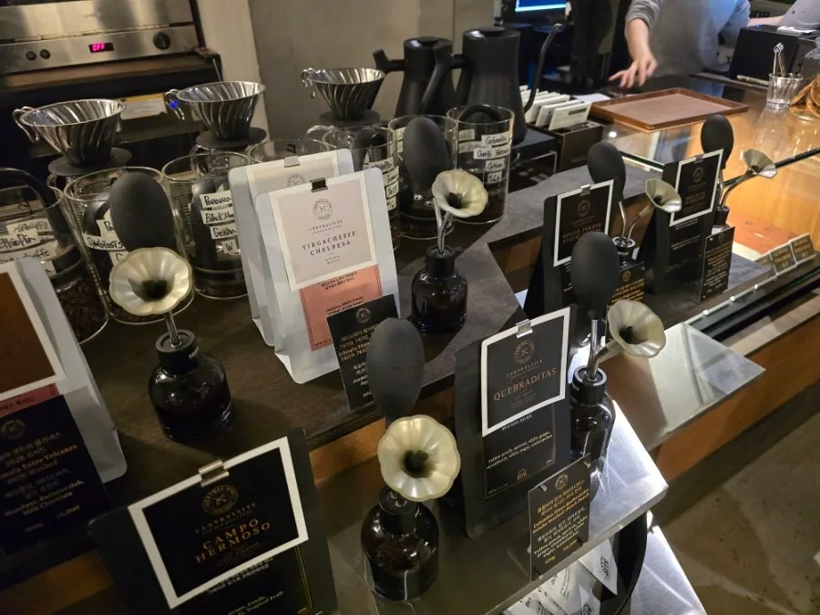 Colombia Finca Quebraditas Geisha Washed Peach Punch coffee