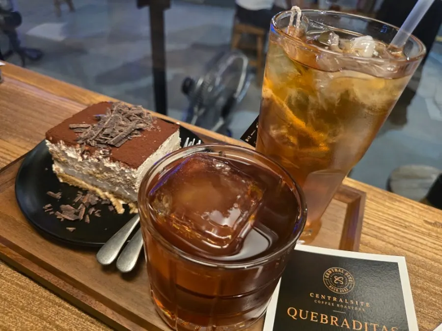 Seating at Central Site Hapjeong, ideal for enjoying coffee