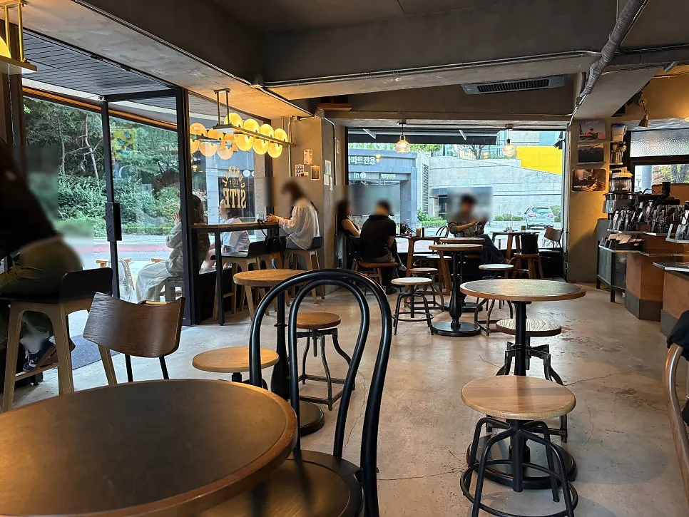 Vintage-style seating at Central Site Hapjeong