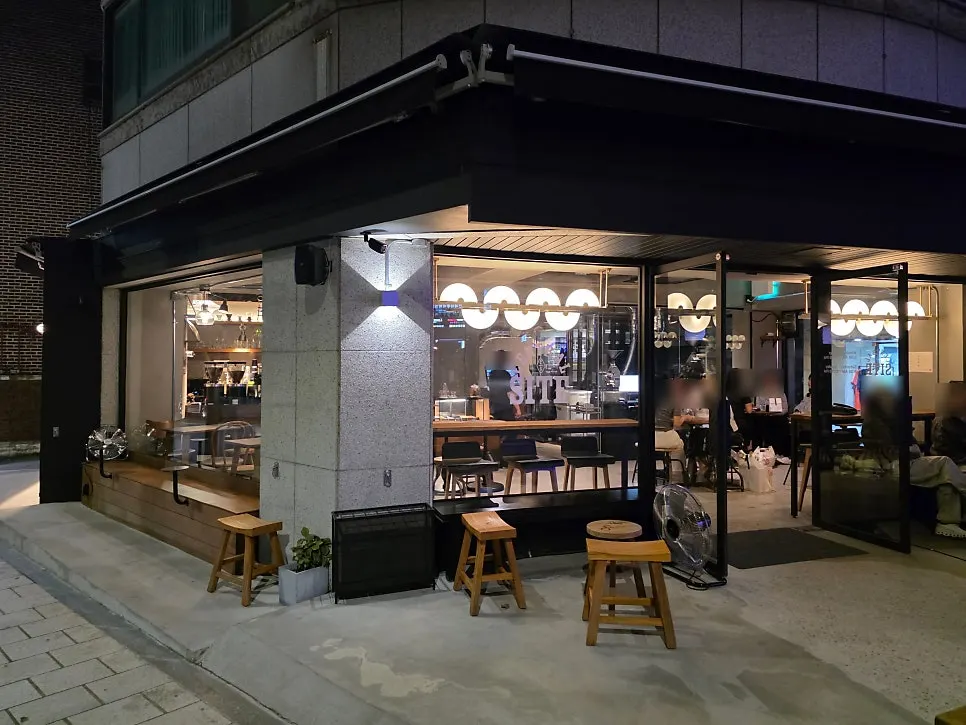 센트럴사이트 합정점 야외 좌석