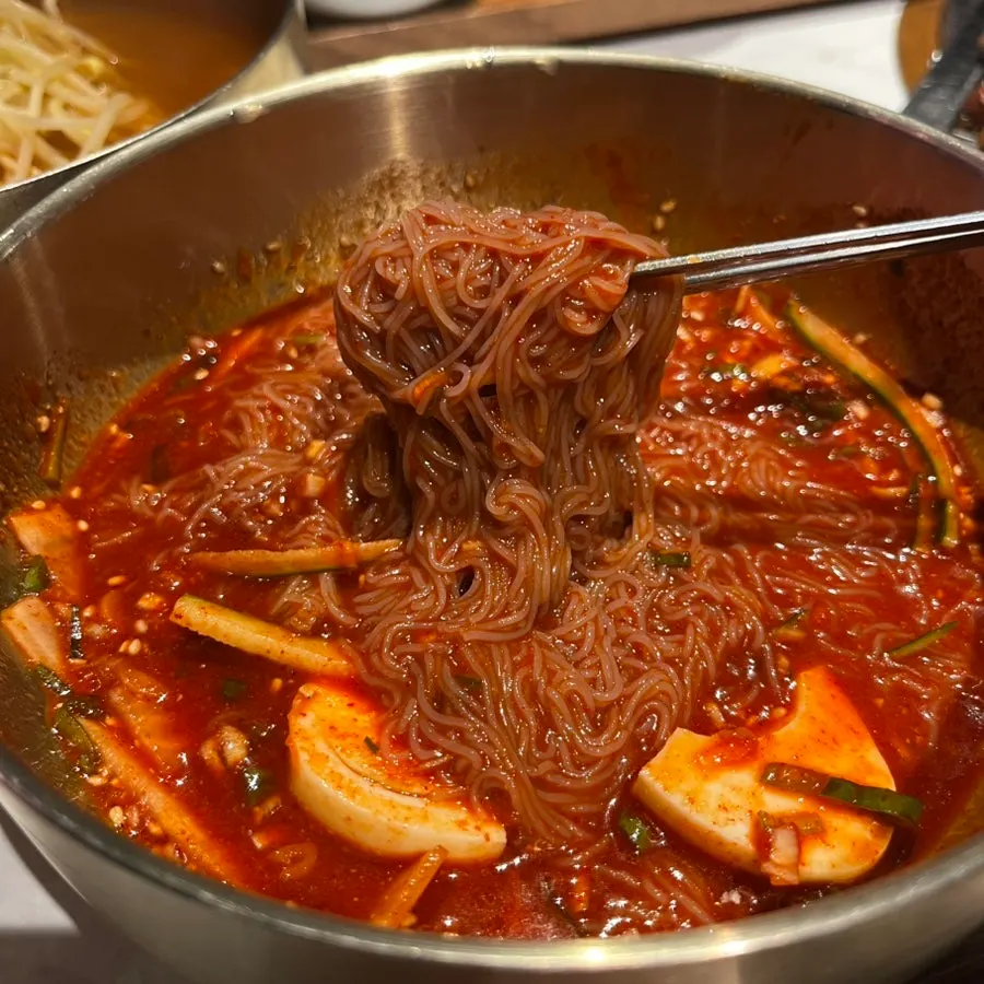 Bibim naengmyeon and hangover ramen