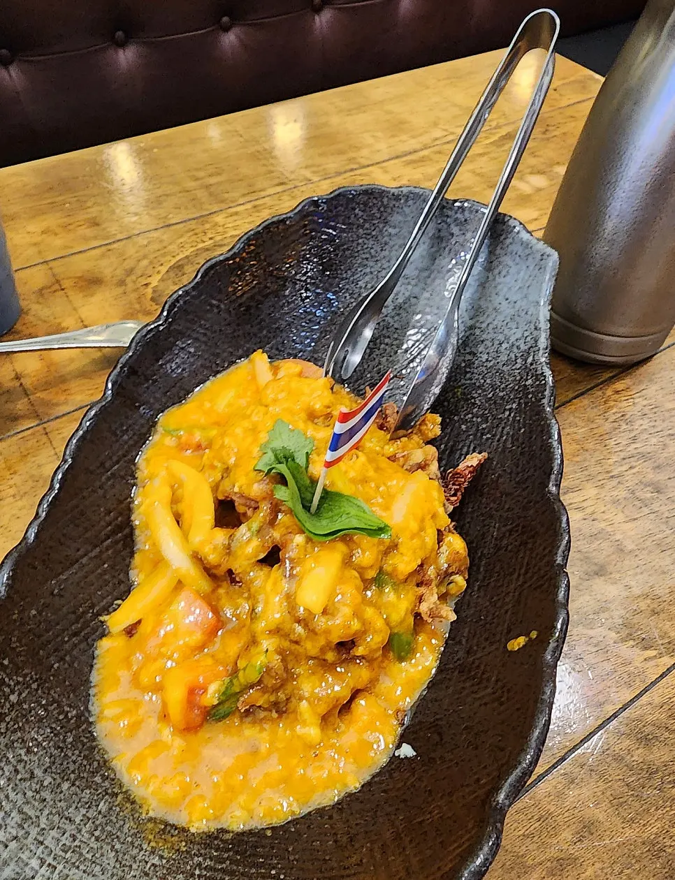 Saeng Augustine Poo Pad Pong Curry