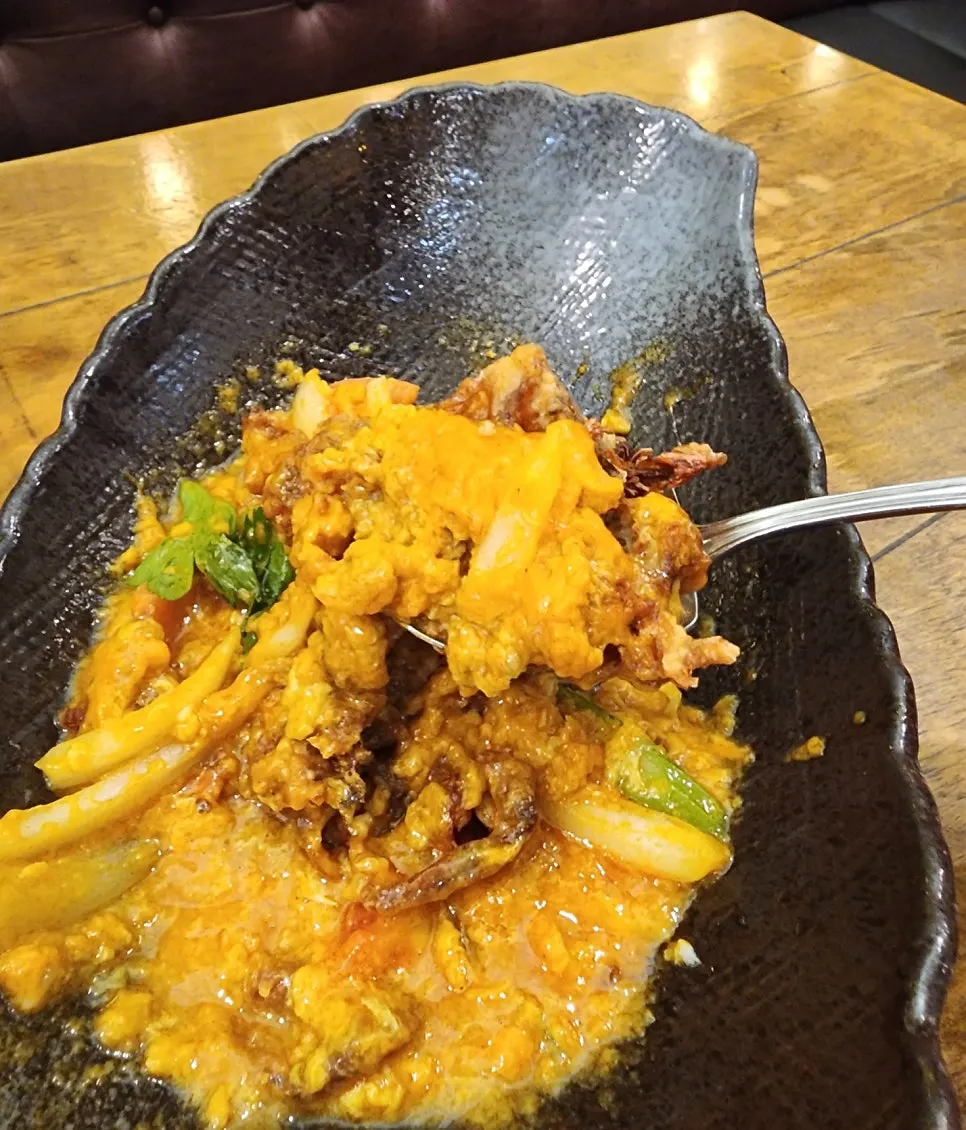 Crab dish with sweet curry sauce
