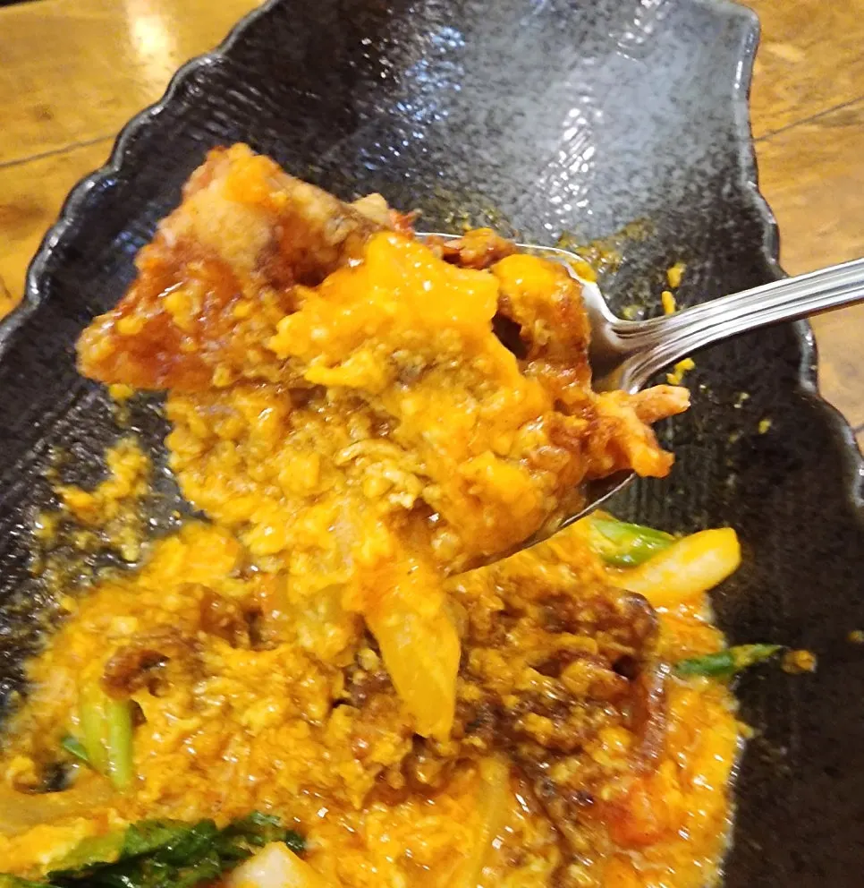 Crispy fried crab curry