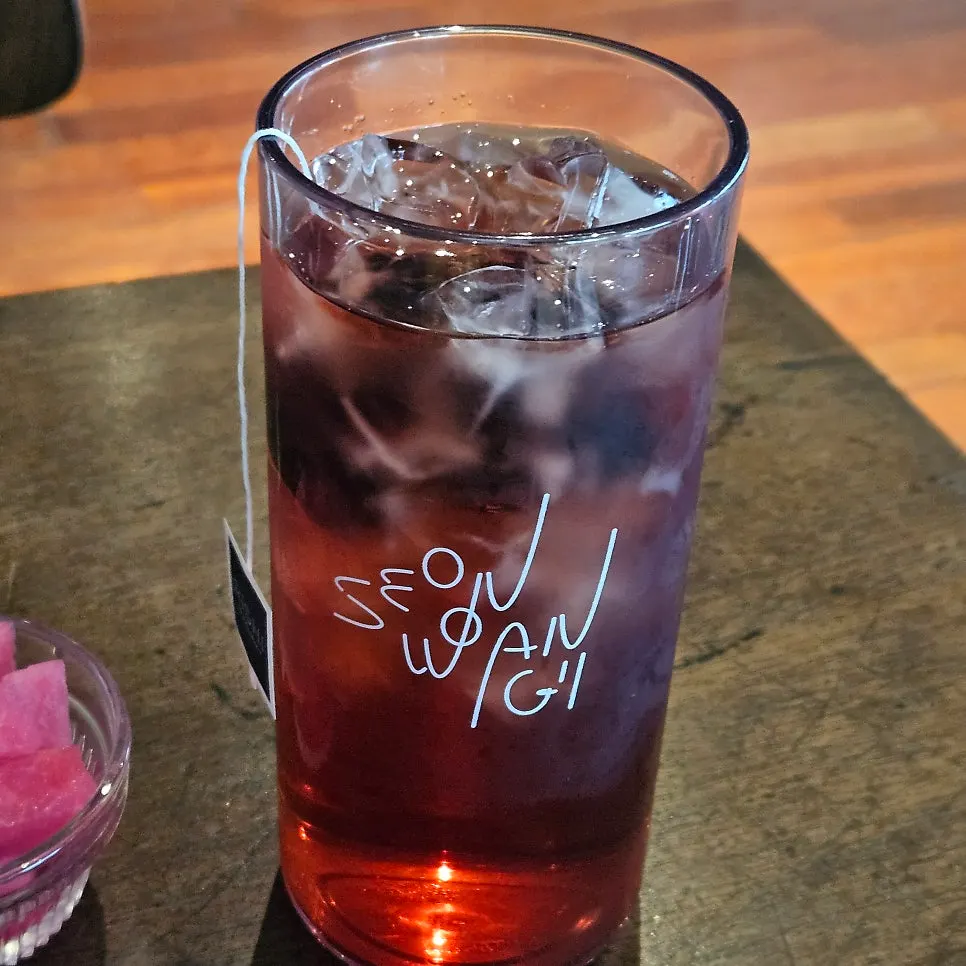 Blueberry hibiscus tea