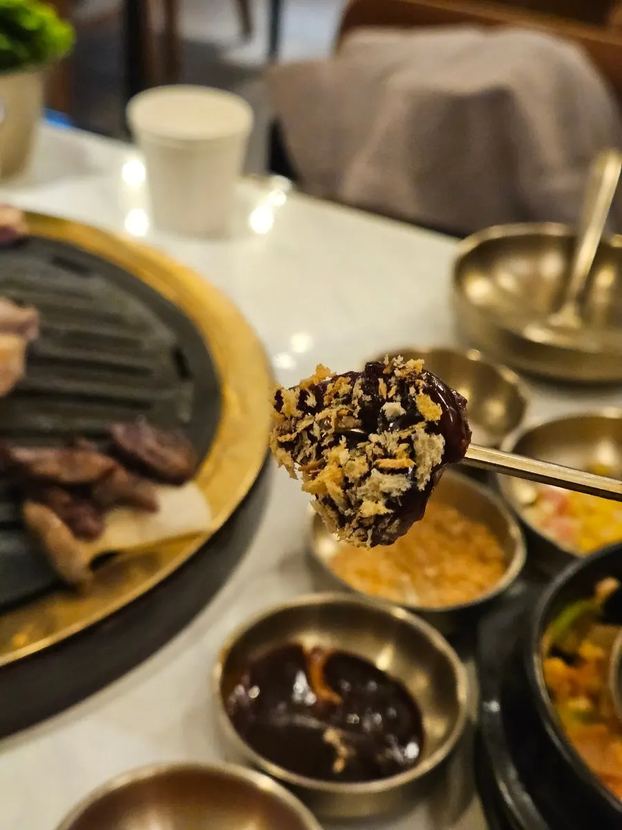 구워진 황제갈비 한 점