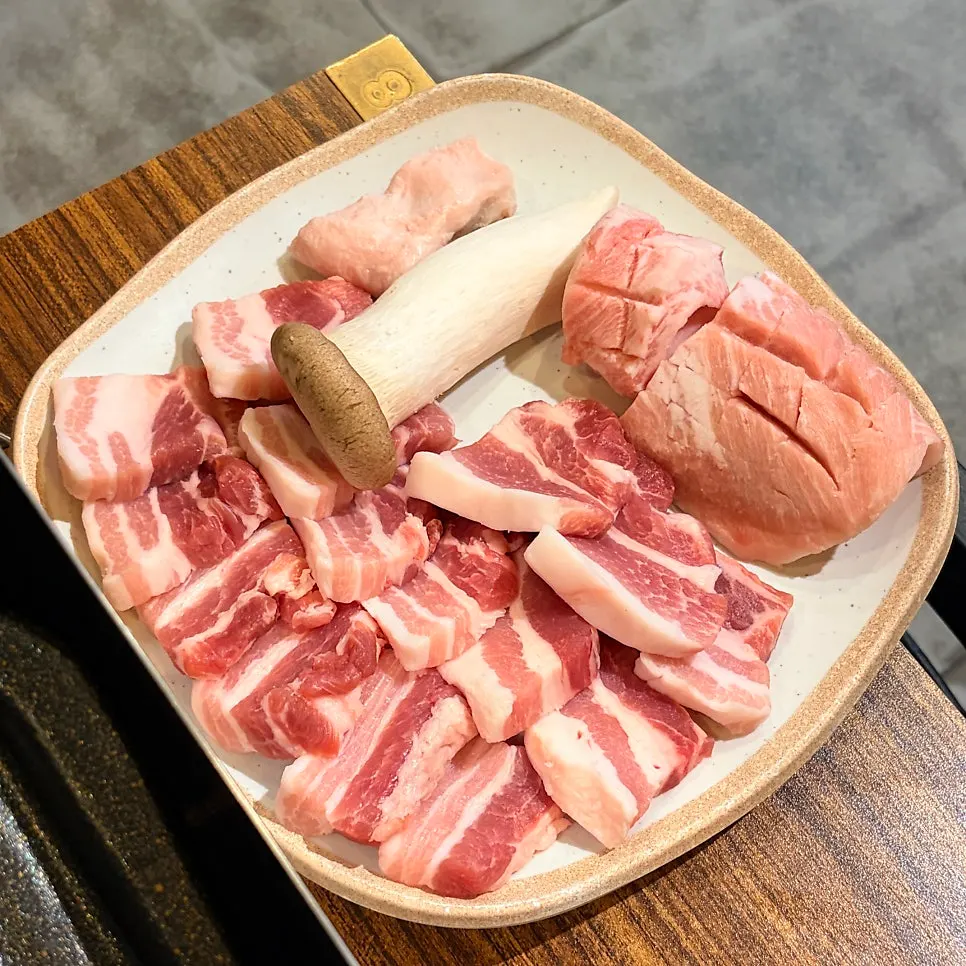 Meat served at the table