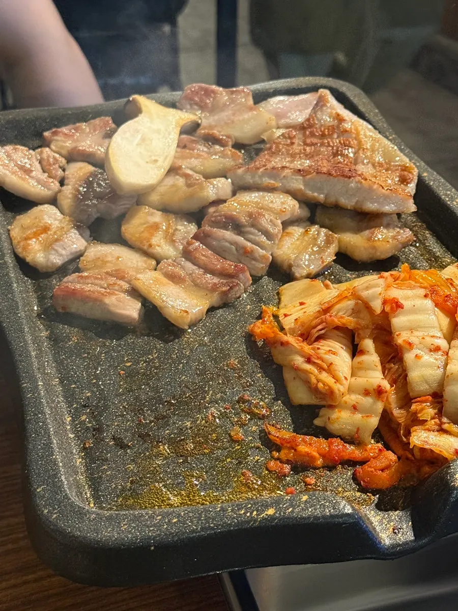 사장님이 직접 구워주는 삼겹살