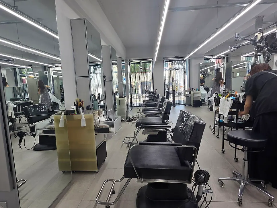 Street view around the salon building
