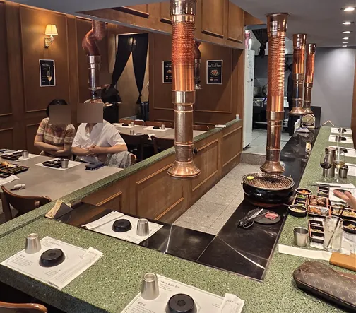 Cozy compact interior of Eutteum Aged Hanwoo Hapjeong Branch