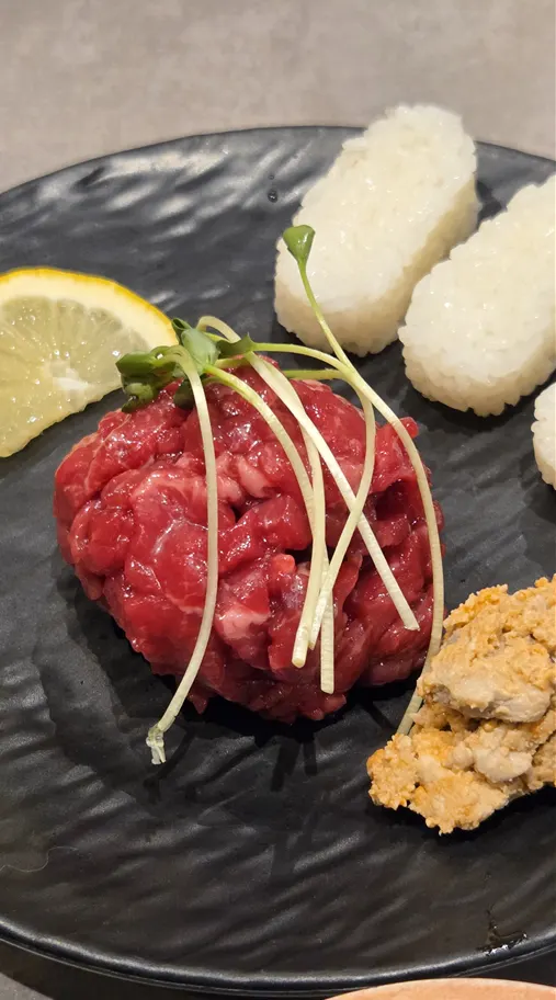 Hanwoo set with sirloin, tenderloin cap, chuck flap tail, and skirt steak