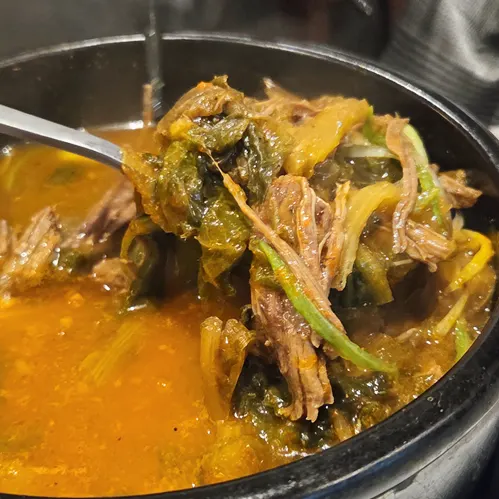 A bowl of hanwoo ugeoji haejangguk