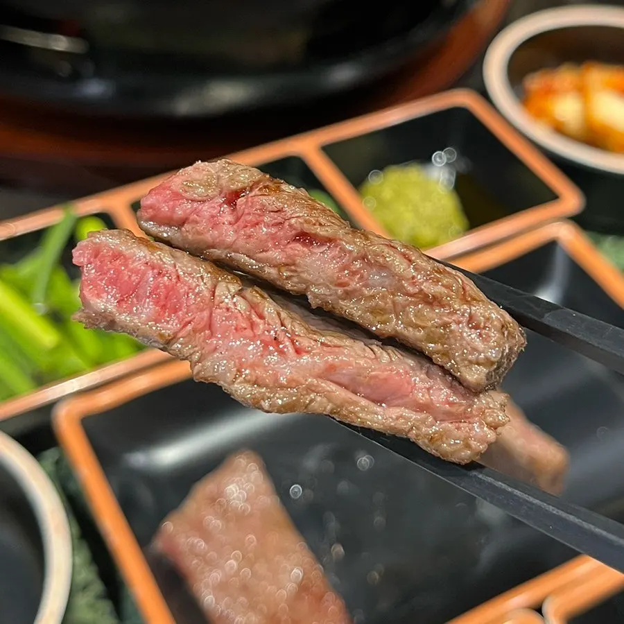 Hanwoo sirloin grilled and served in bite-sized pieces