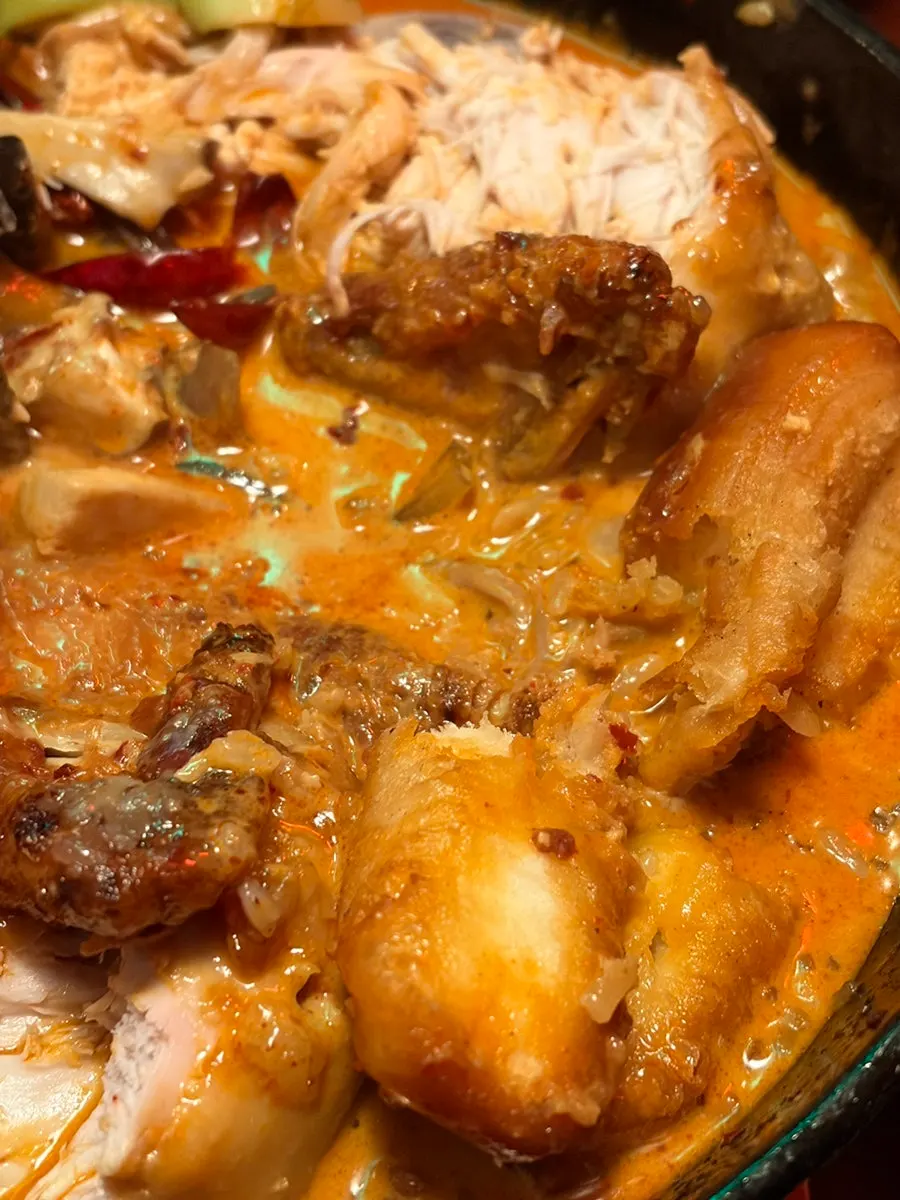 화로에 올린 마라크림통닭