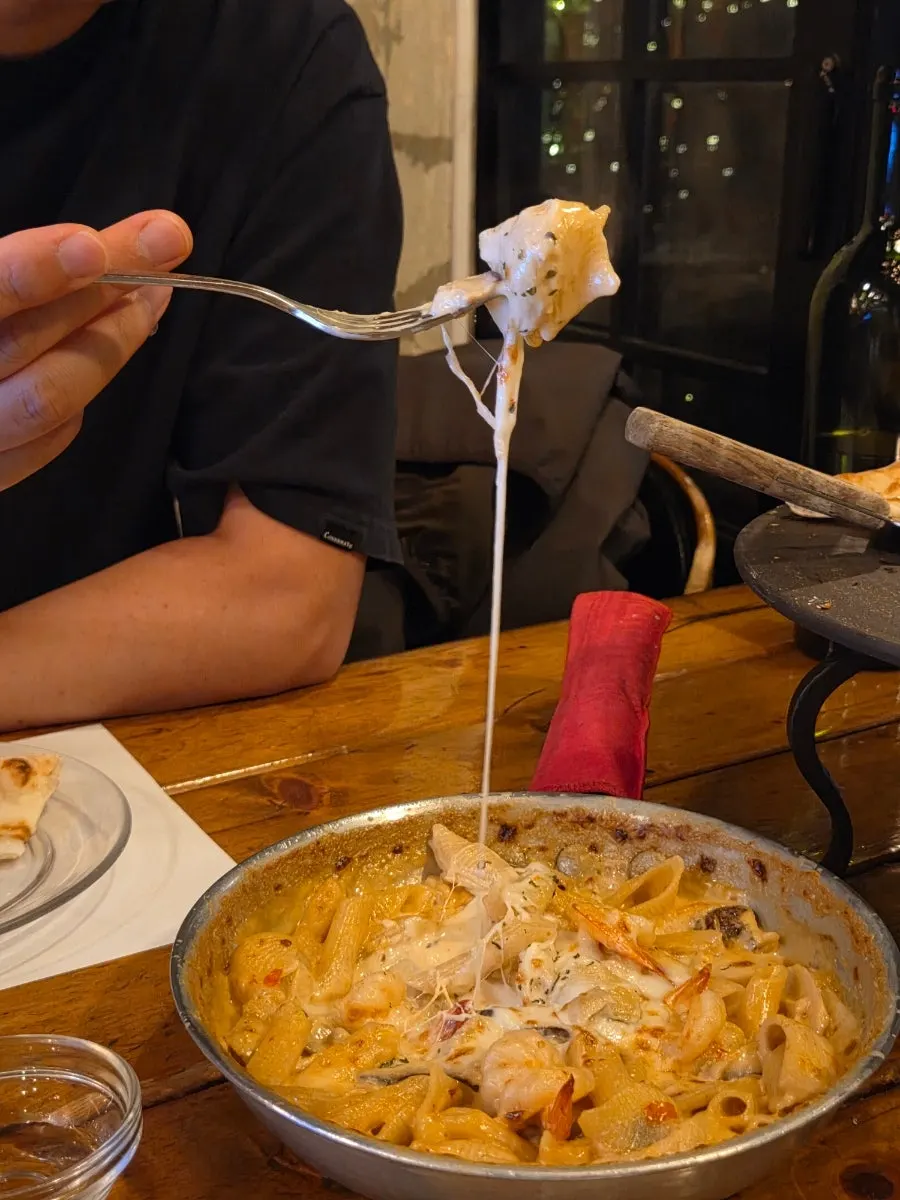 Gamberi Crema Penne with shrimp and mushrooms