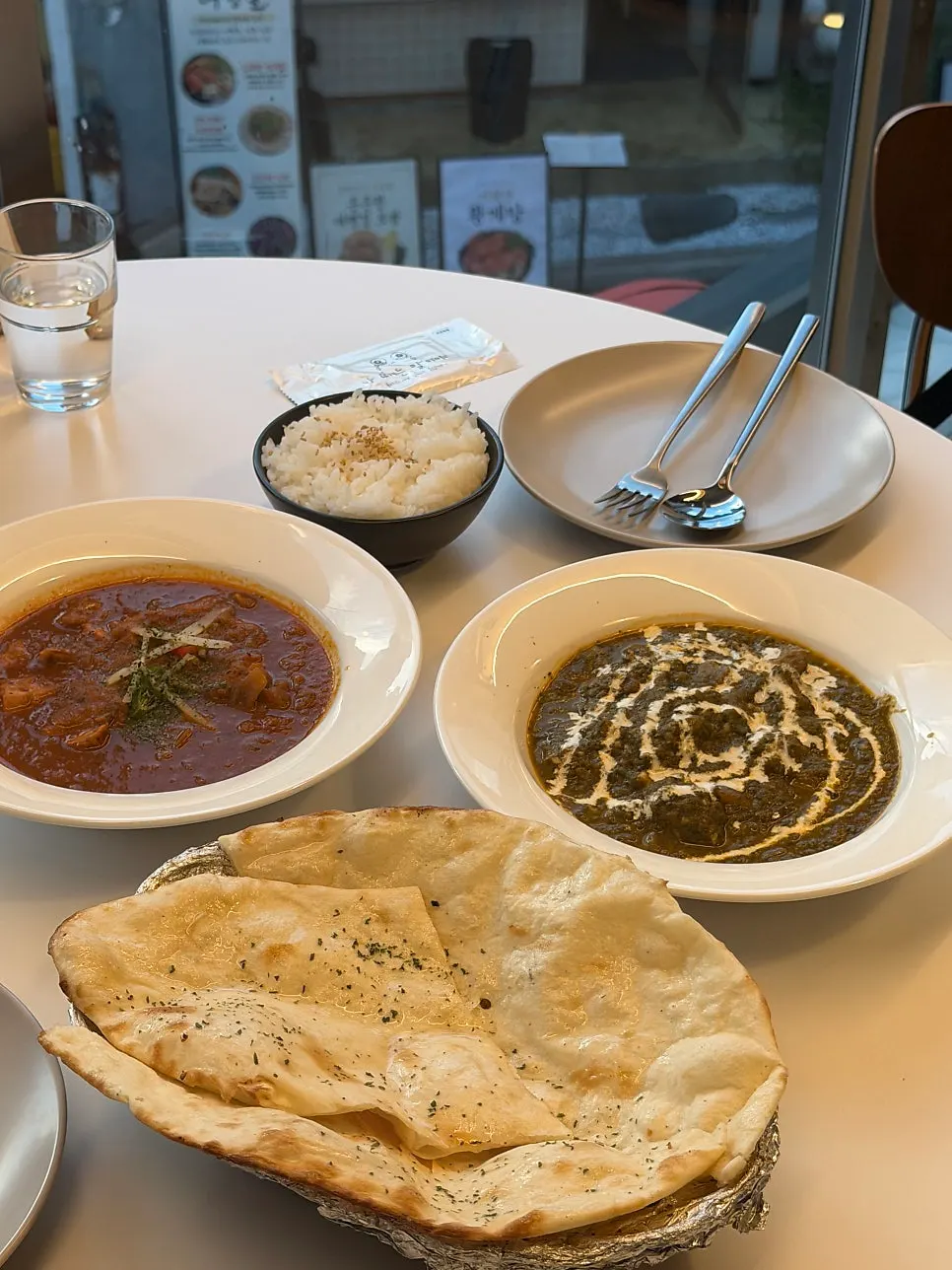 Order of lamb spinach curry and chicken tikka masala