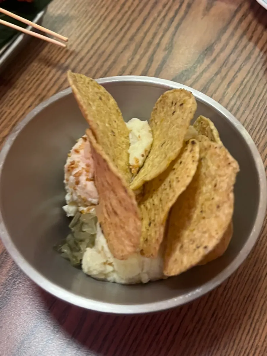 Crispy fried bar snack