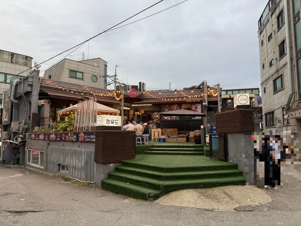 First photo from our visit to Jeongyukdo, a Hapjeong Station Korean BBQ restaurant