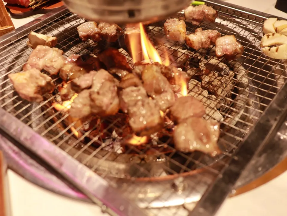 Golden, well-grilled Jeongyukdo pork