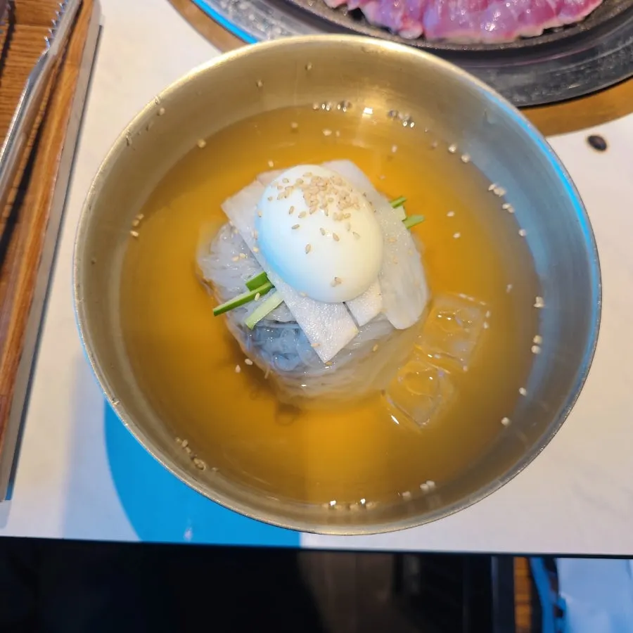 아이와 나눠 먹은 고기 식사 메뉴