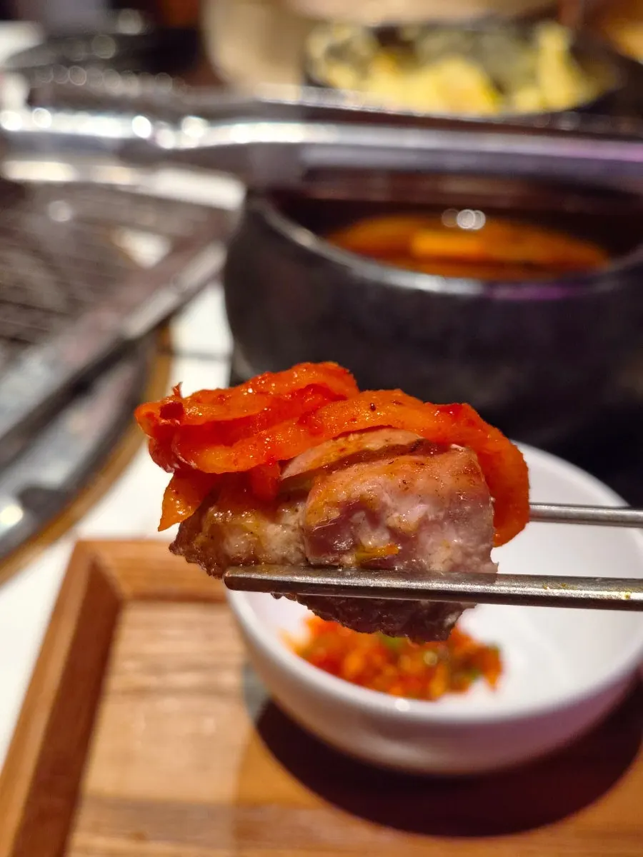 Grilled Korean pork dipped in salt