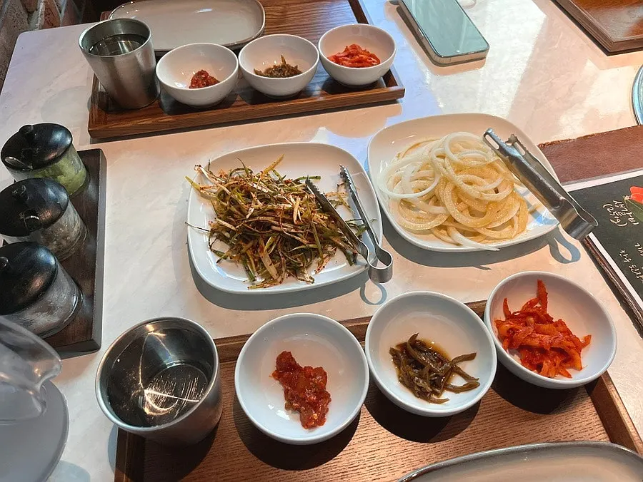 Side dishes set out at Jeongyukdo