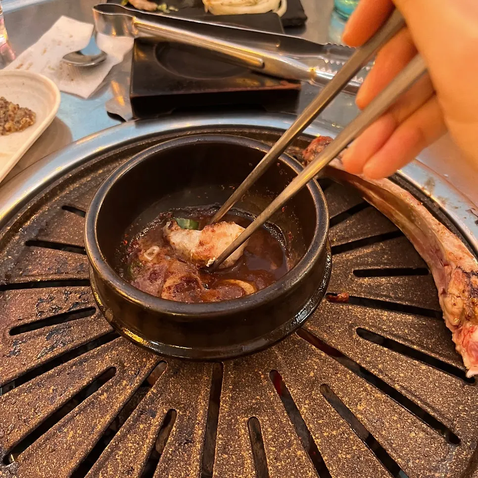 Grilled pork belly with a good lean-to-fat ratio
