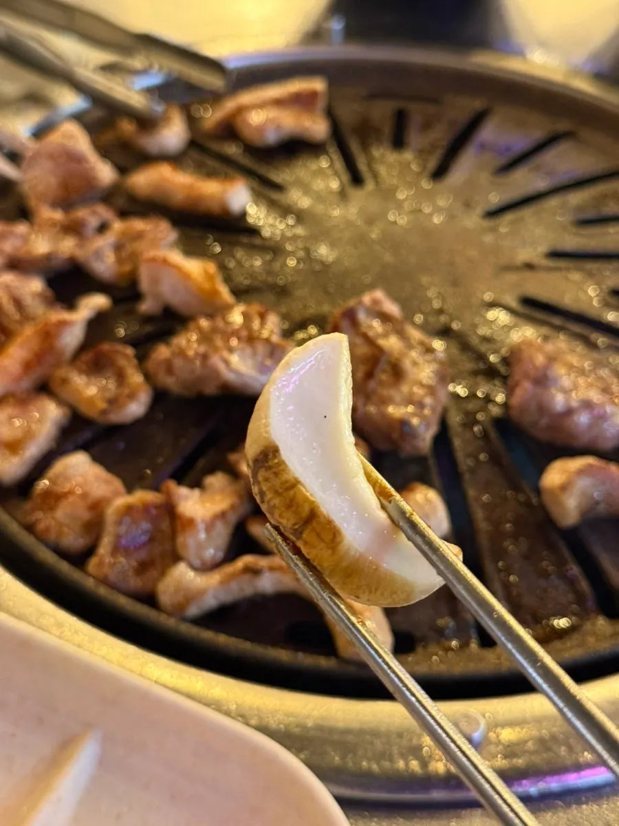 통째로 구운 새송이버섯