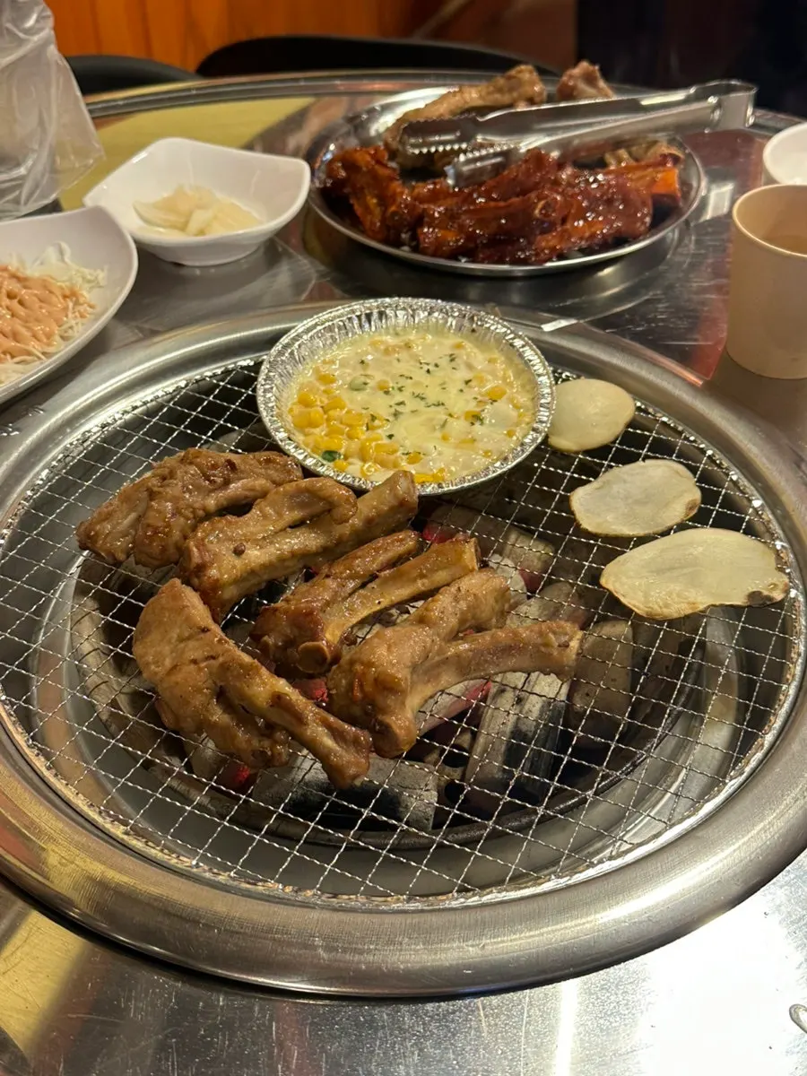 Soy jjokgalbi grilling on the pan