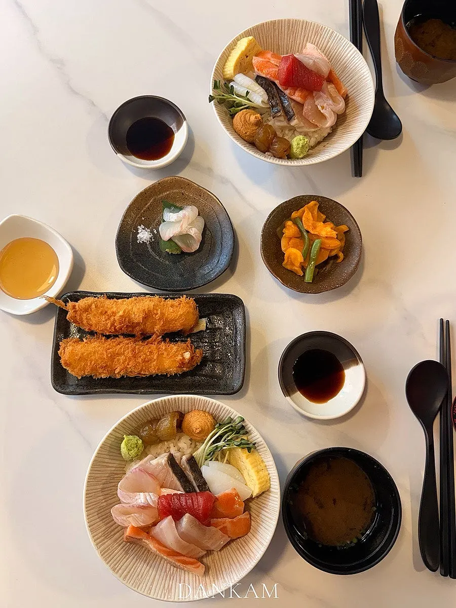 Thick-cut sashimi kaisendon