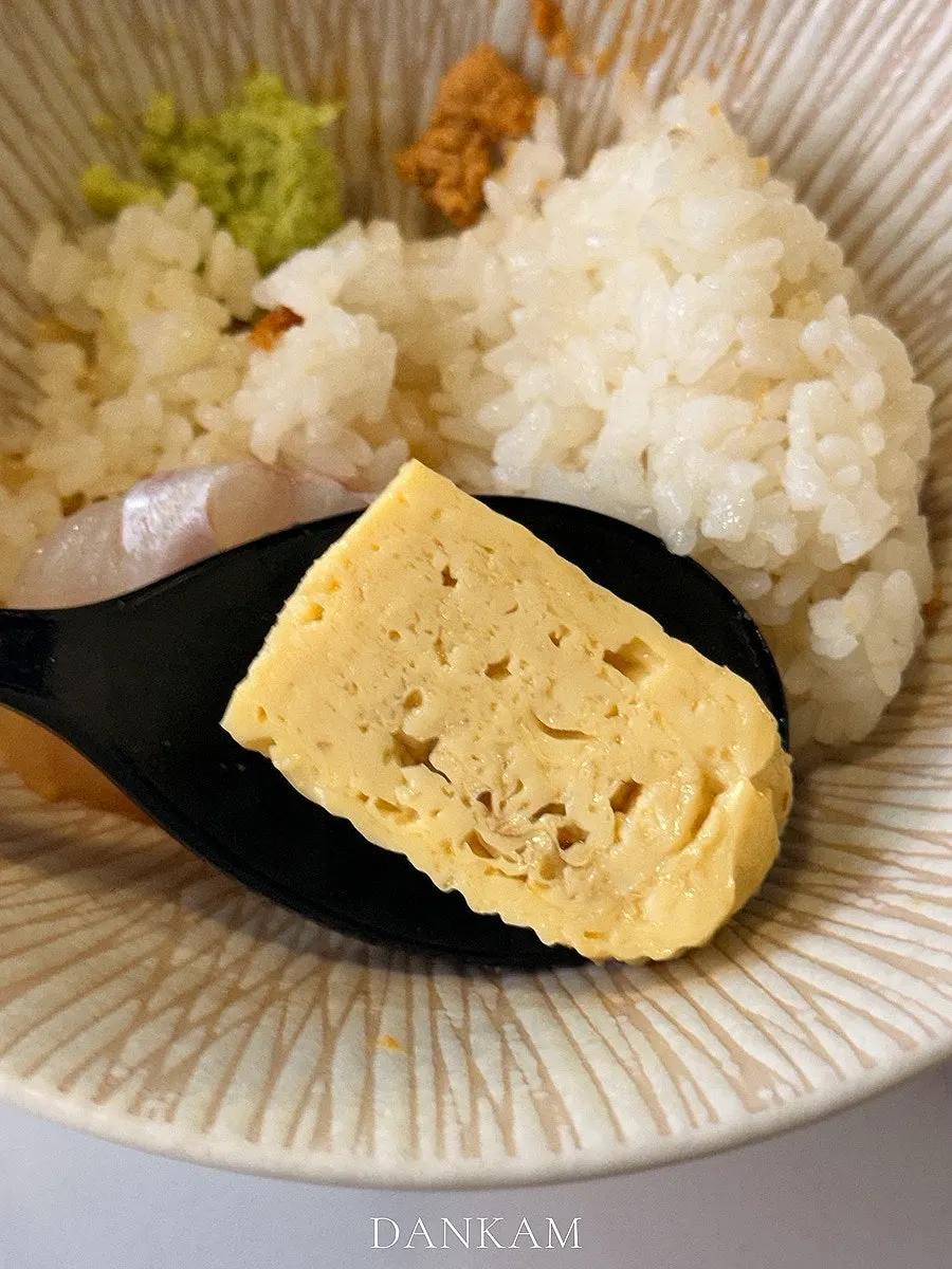 Sashimi topped with wasabi