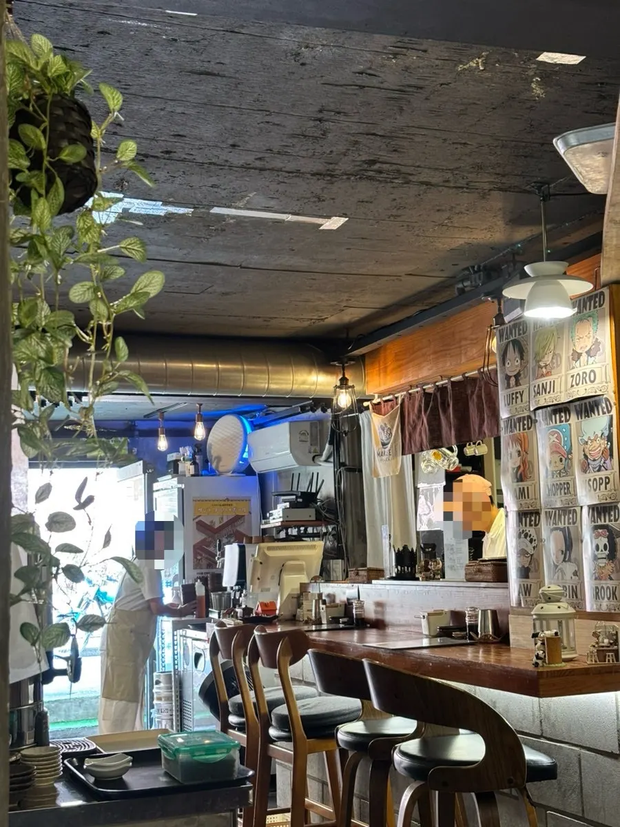 Interior of Makise Hapjeong