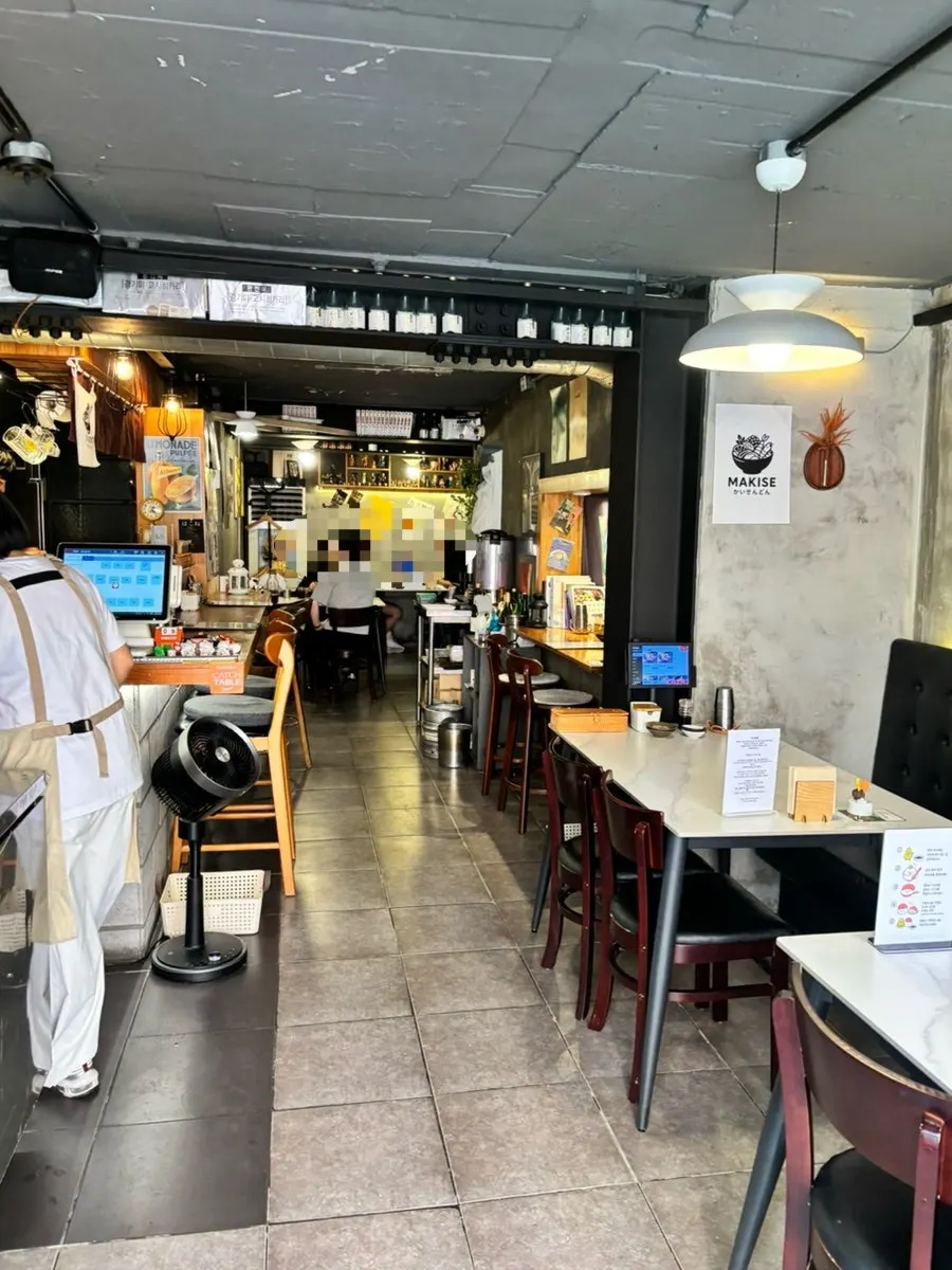 Japanese-style interior décor