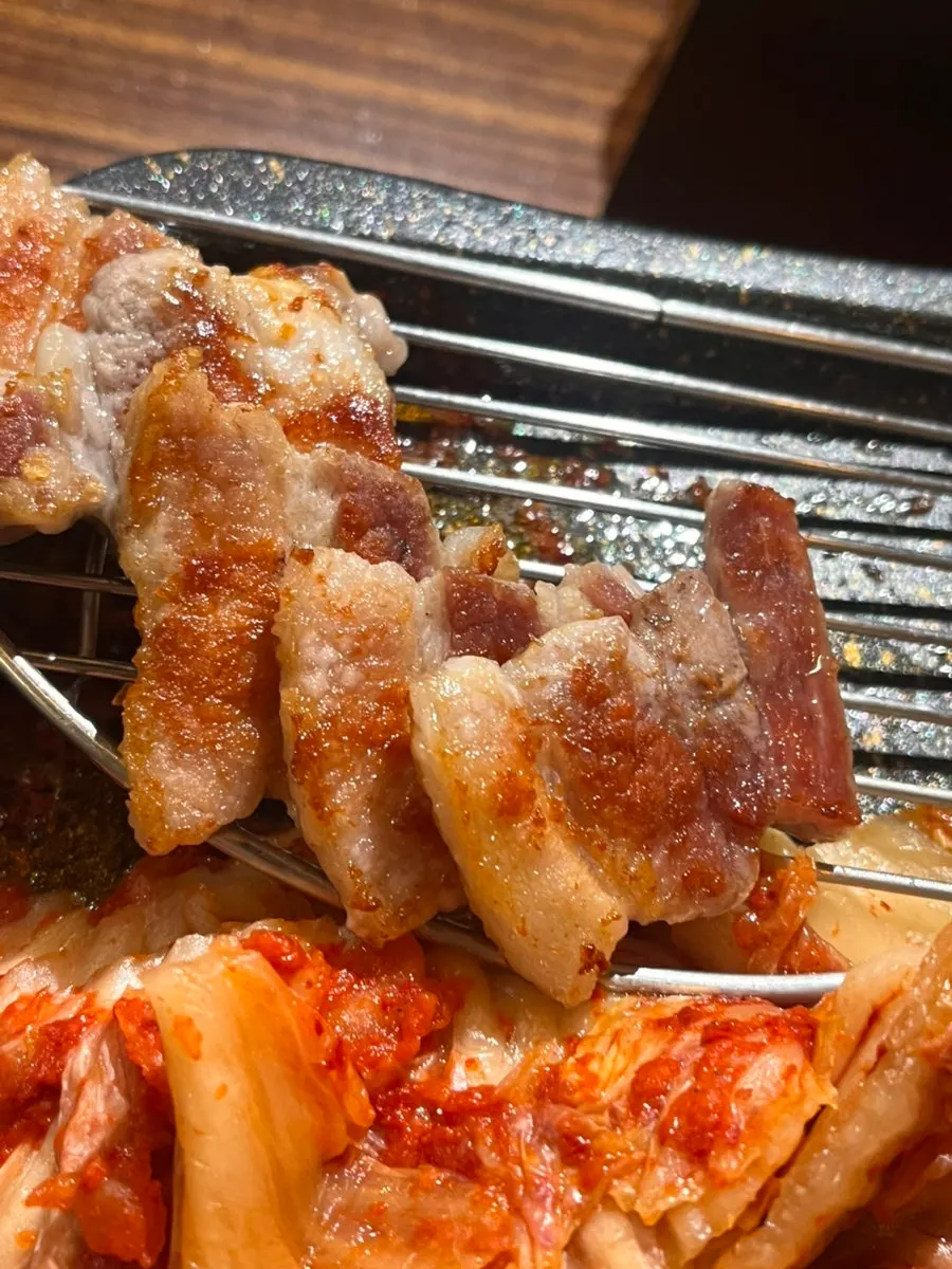 Whole gullet meat grilling on the grate