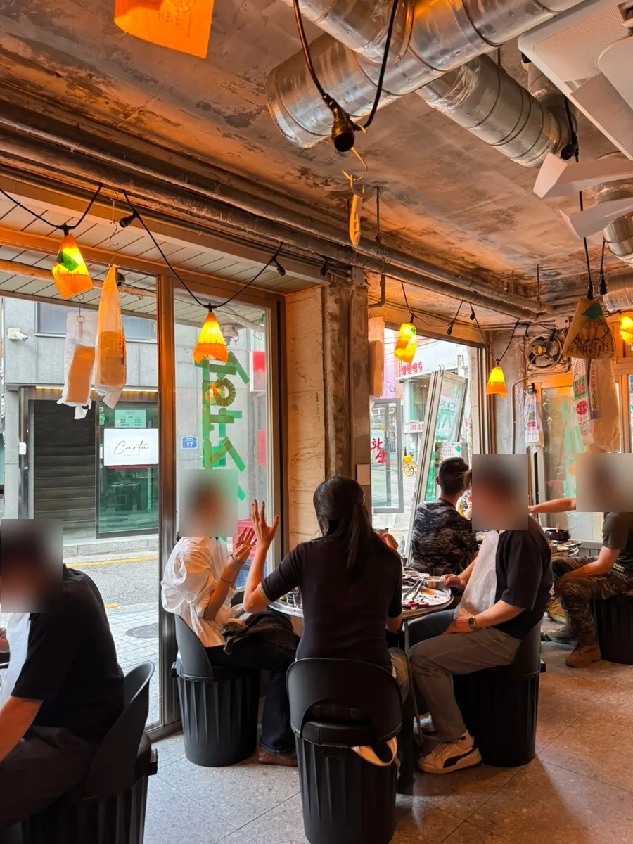 Window seat with outdoor view at Gim Sukseong Hapjeong Branch