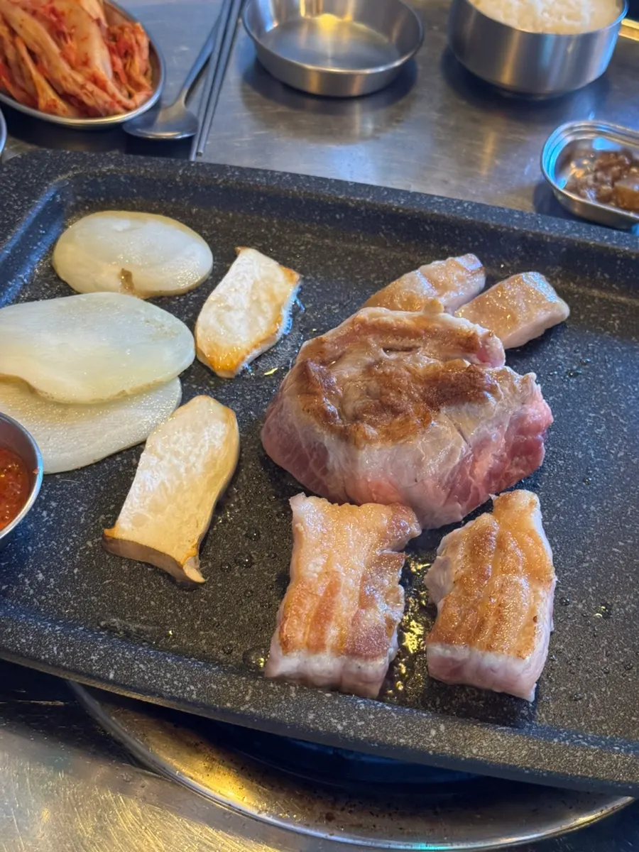 A 2cm-thick cut of special pork neck