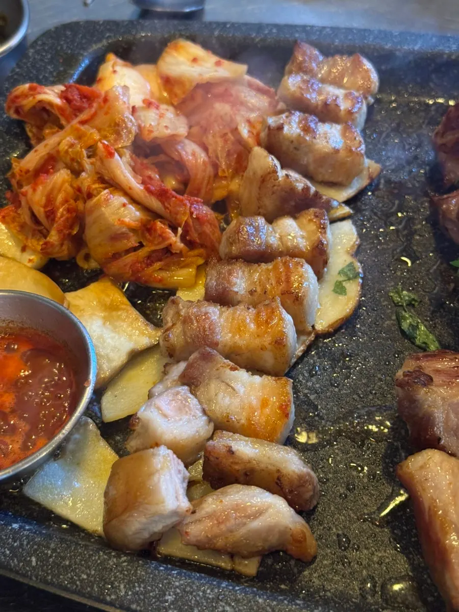Golden-grilled aged pork belly