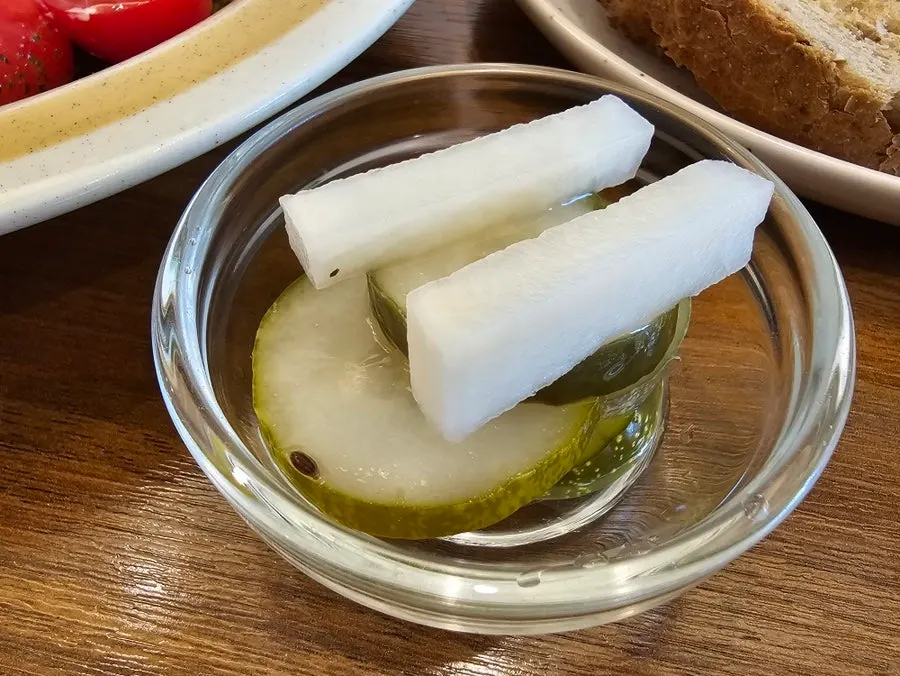 Sweet-and-tangy radish pickles