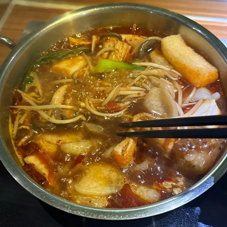 Thinly sliced shabu-shabu meat