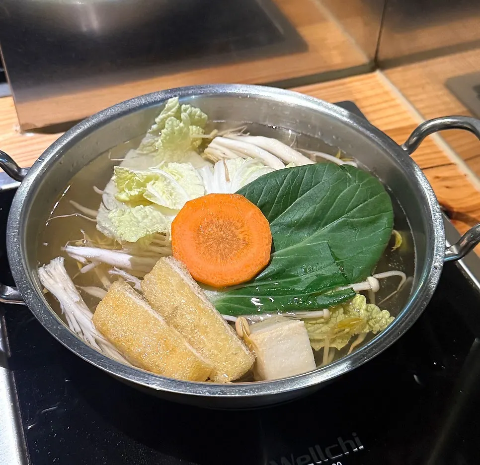 Nahonsha's solo shabu-shabu table after the meal